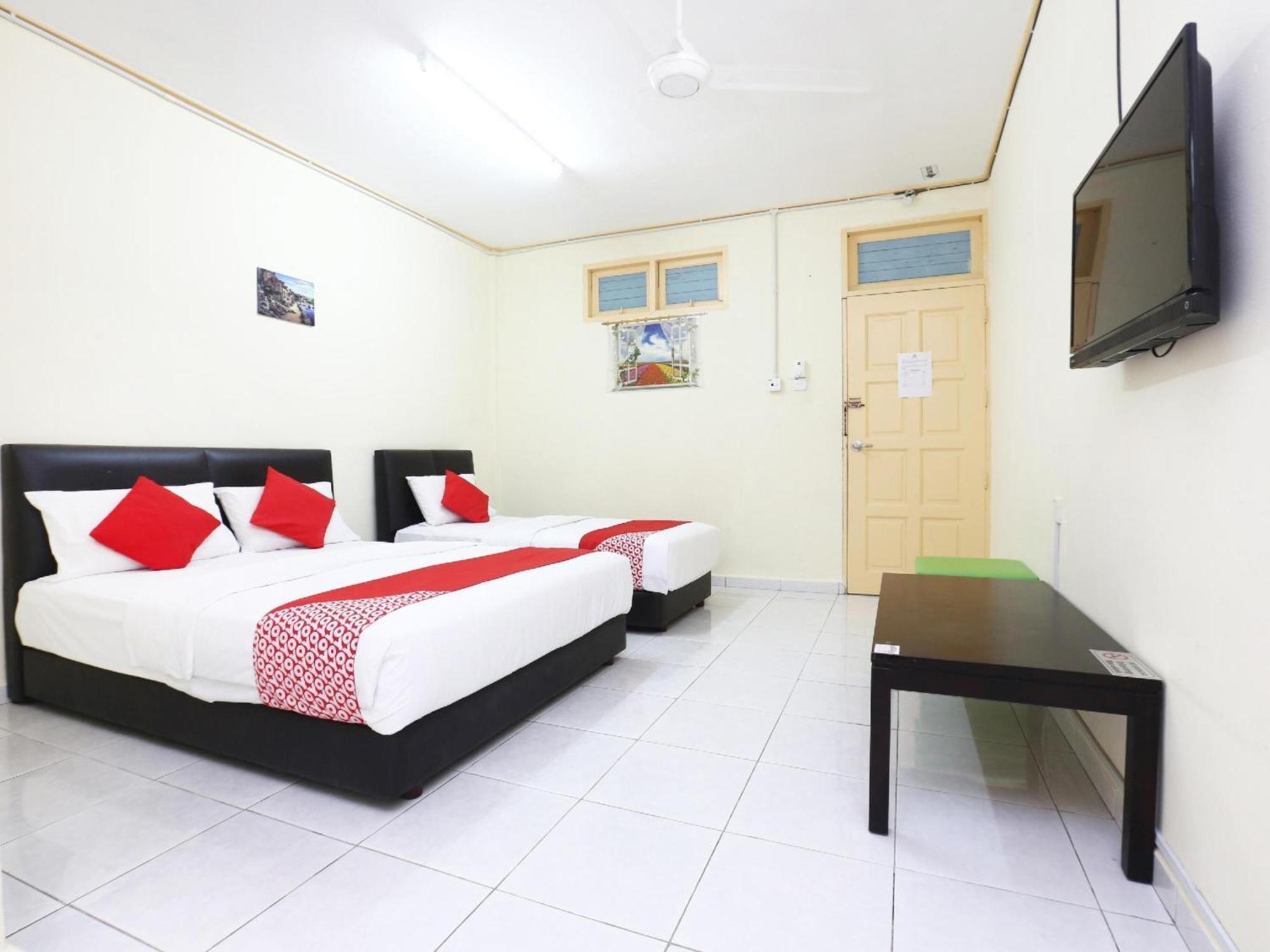 Super Oyo 89640 Hotel Pelangi Marang Eksteriør bilde