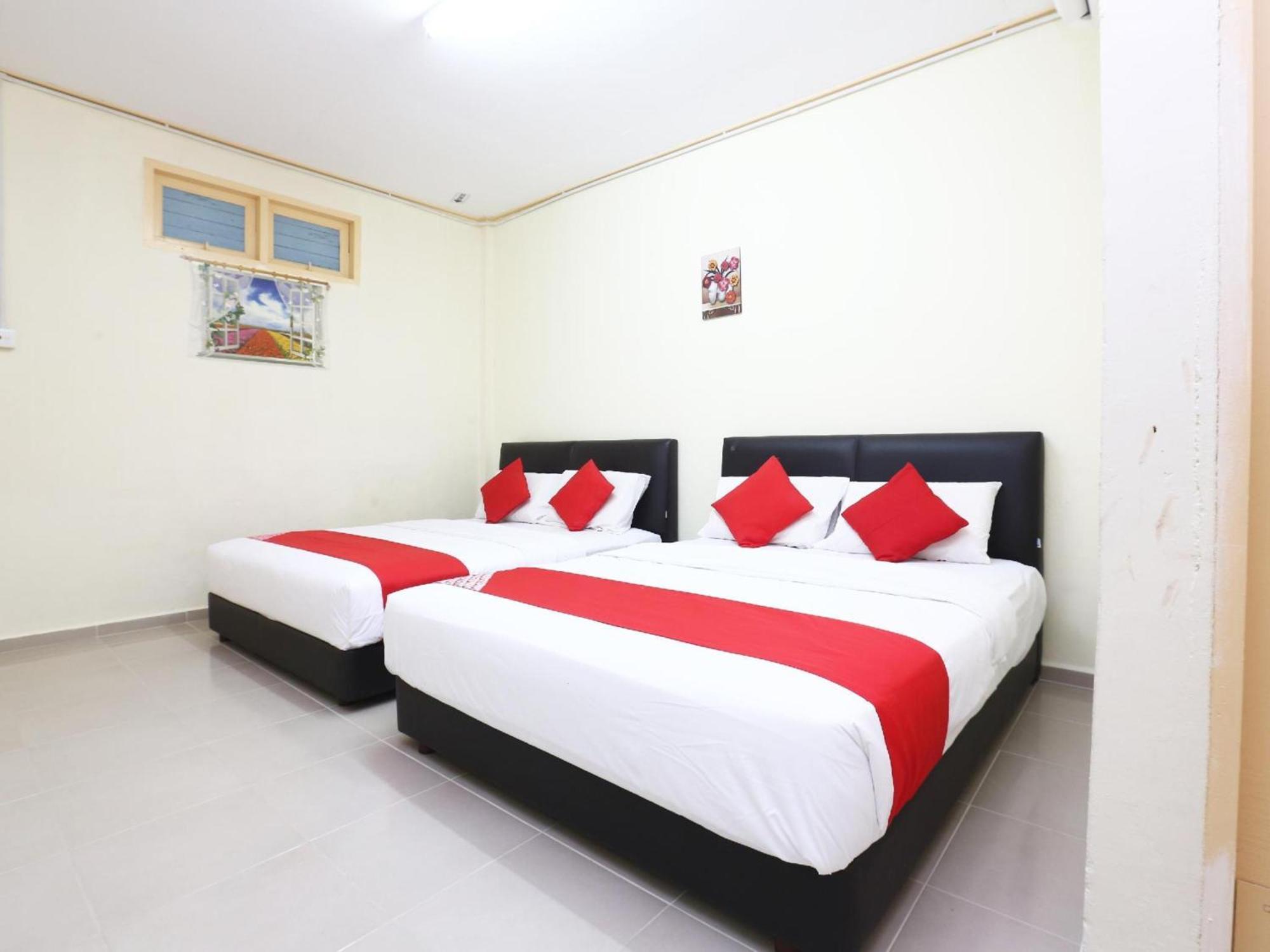 Super Oyo 89640 Hotel Pelangi Marang Eksteriør bilde