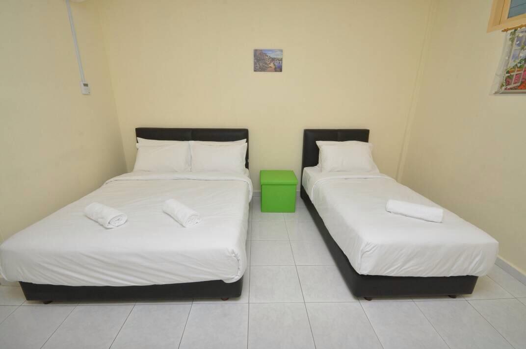 Super Oyo 89640 Hotel Pelangi Marang Eksteriør bilde