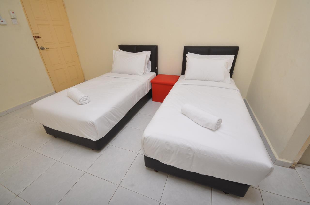 Super Oyo 89640 Hotel Pelangi Marang Eksteriør bilde