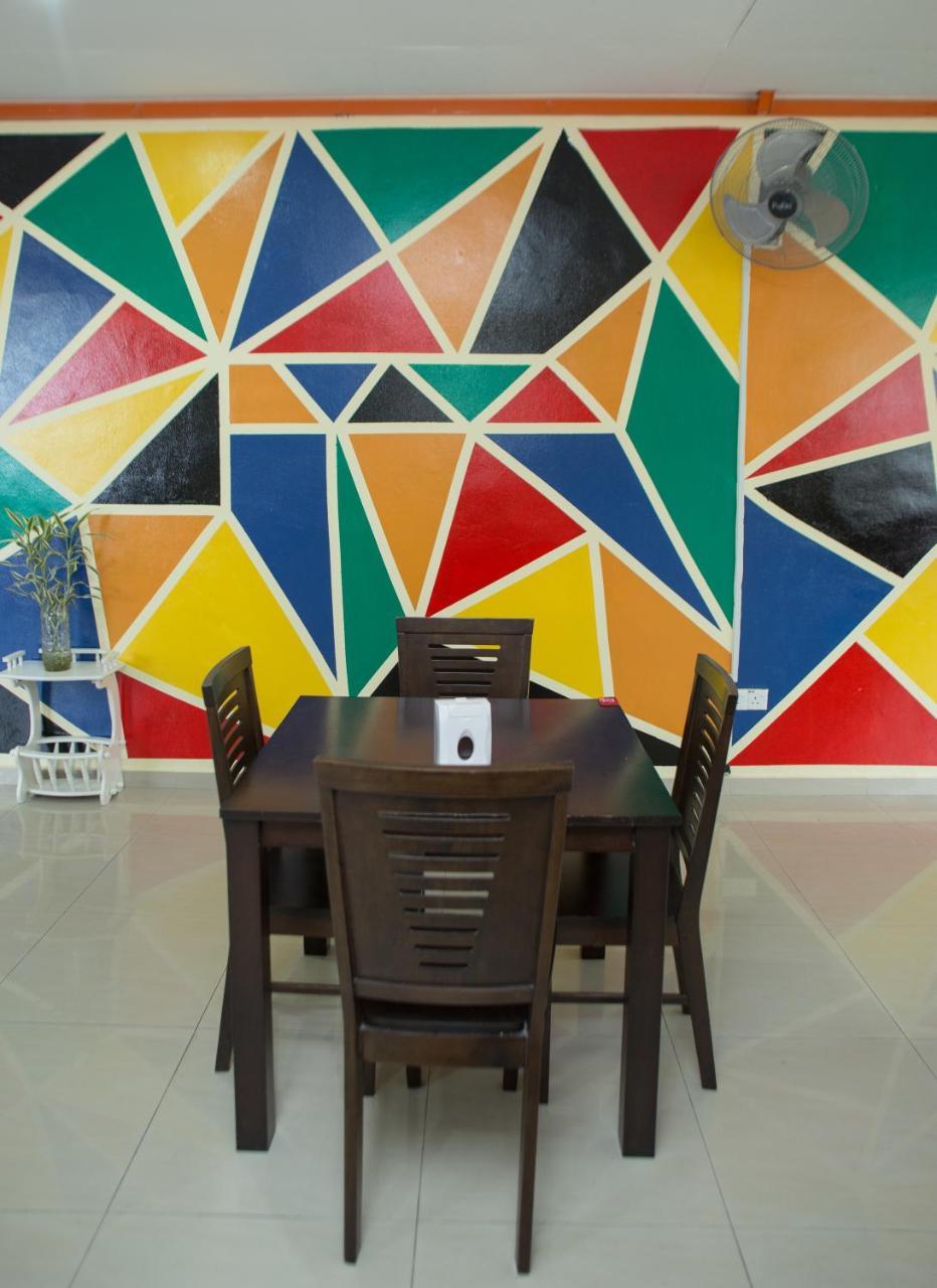Super Oyo 89640 Hotel Pelangi Marang Eksteriør bilde